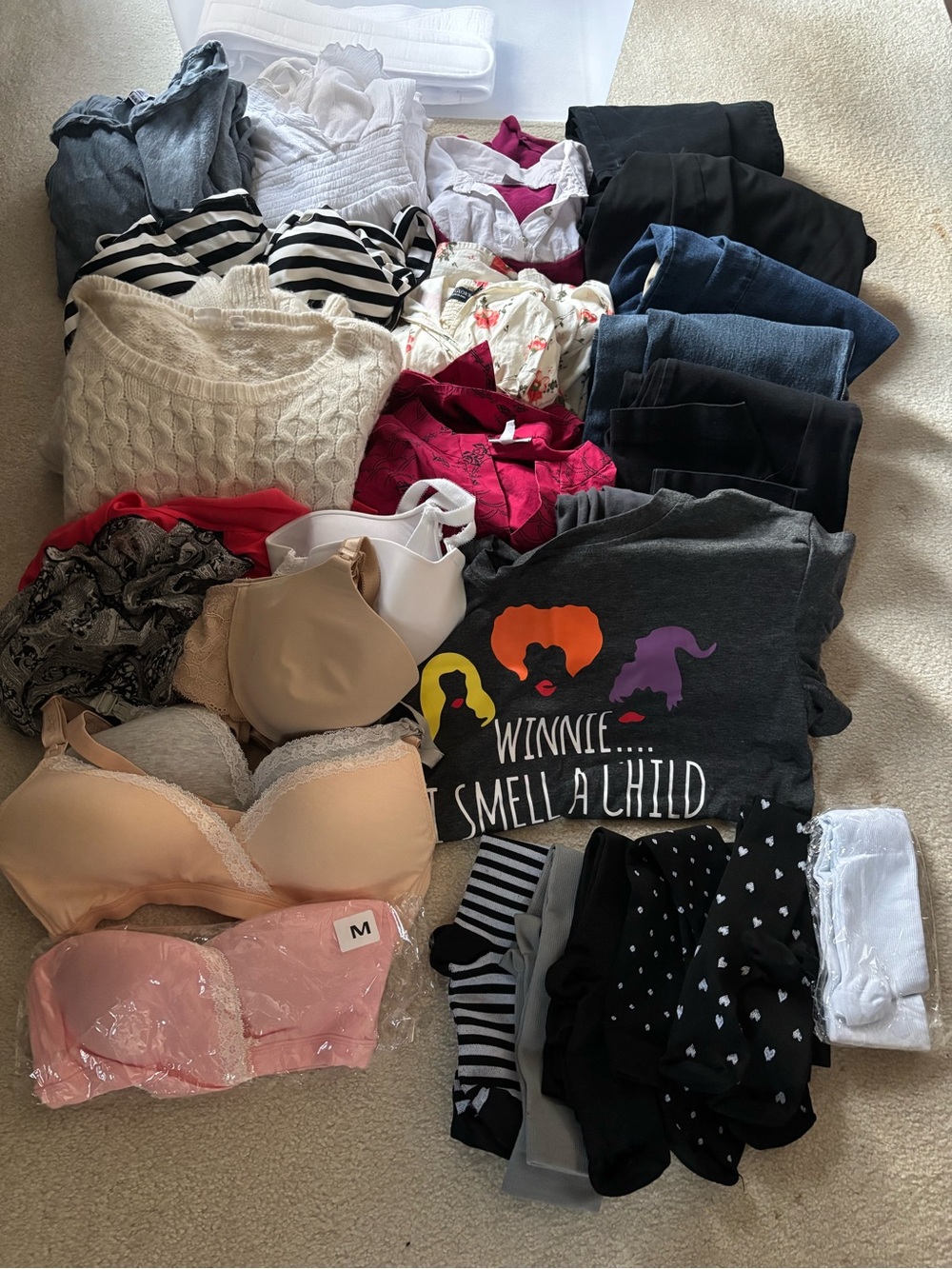 Maternity clothes lot